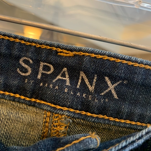 Spanx Ladies The Slim X Skinny Dark Wash Jeans in Size 29 - Picture 4 of 12